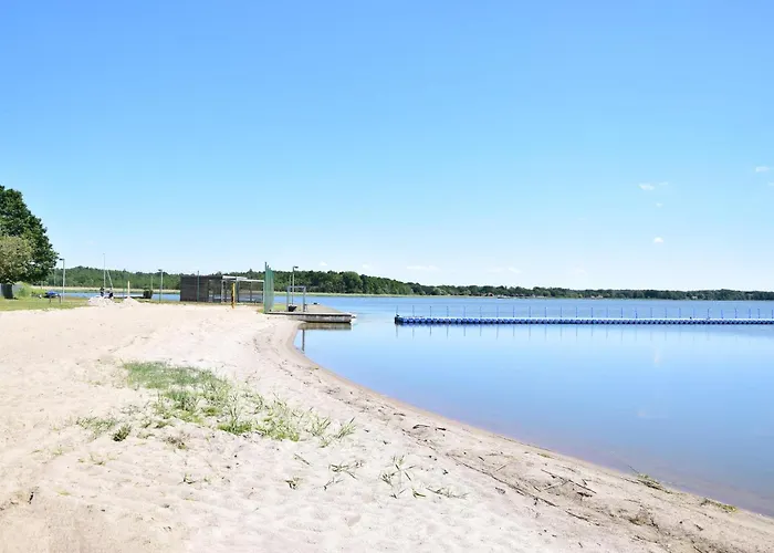 Casa de Férias Stunning In Nowe Warpno